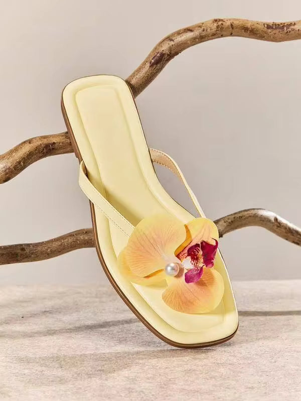 SHUZIA #IslandChic Women's Square Toe Flat Flip-Flop Orchid Flower Yellow Sandals – Tropical Summer Vacation Ready